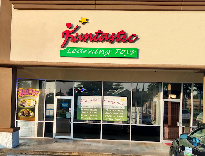 Entrance to Funtastic Learning Toys Northwest Houston store in Harris Co., Texas. Location supporting the Pre-Employment Transition Service program through Texas Workforce Commission.